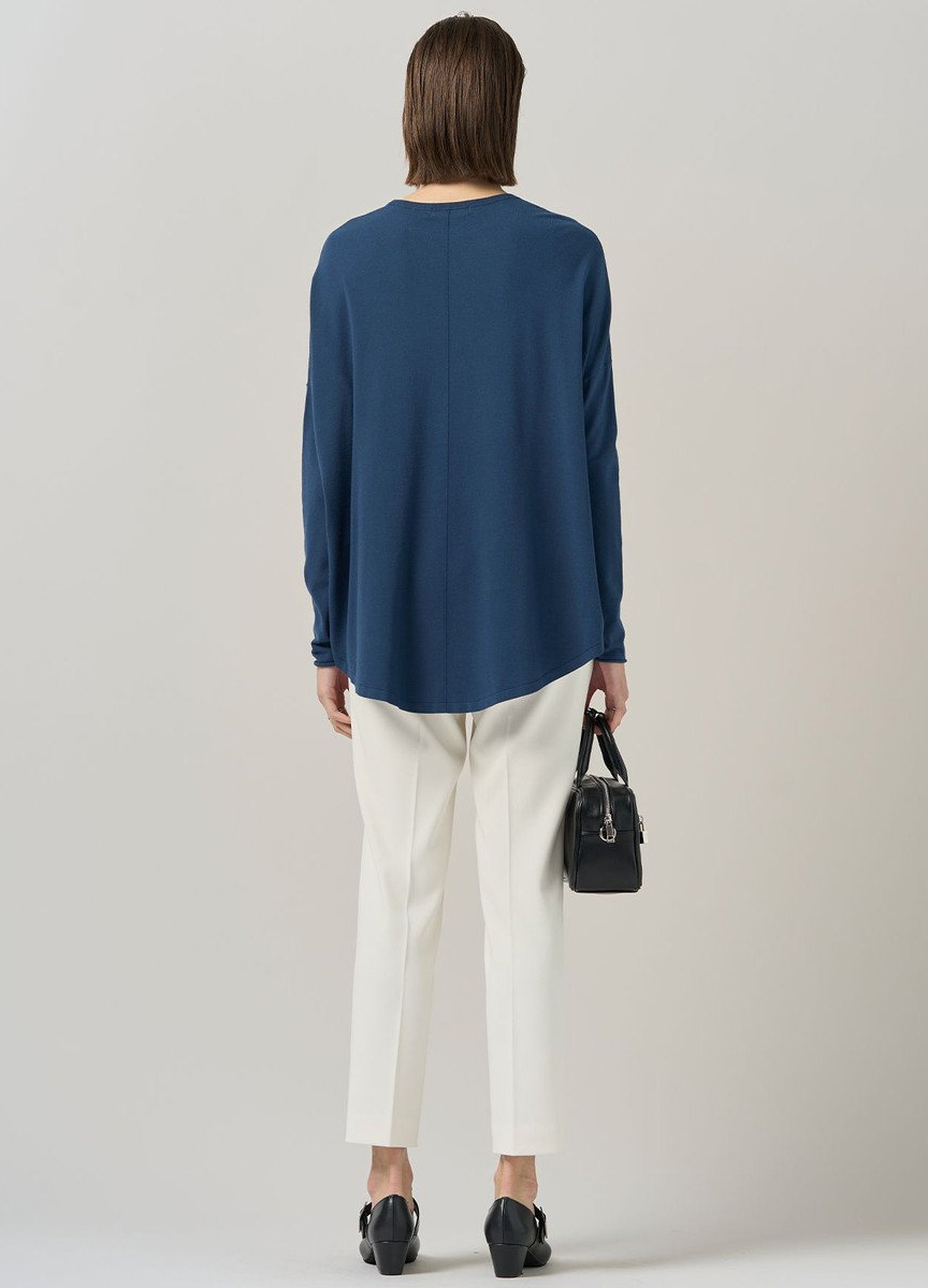 定番寬版圓領長袖針織上衣